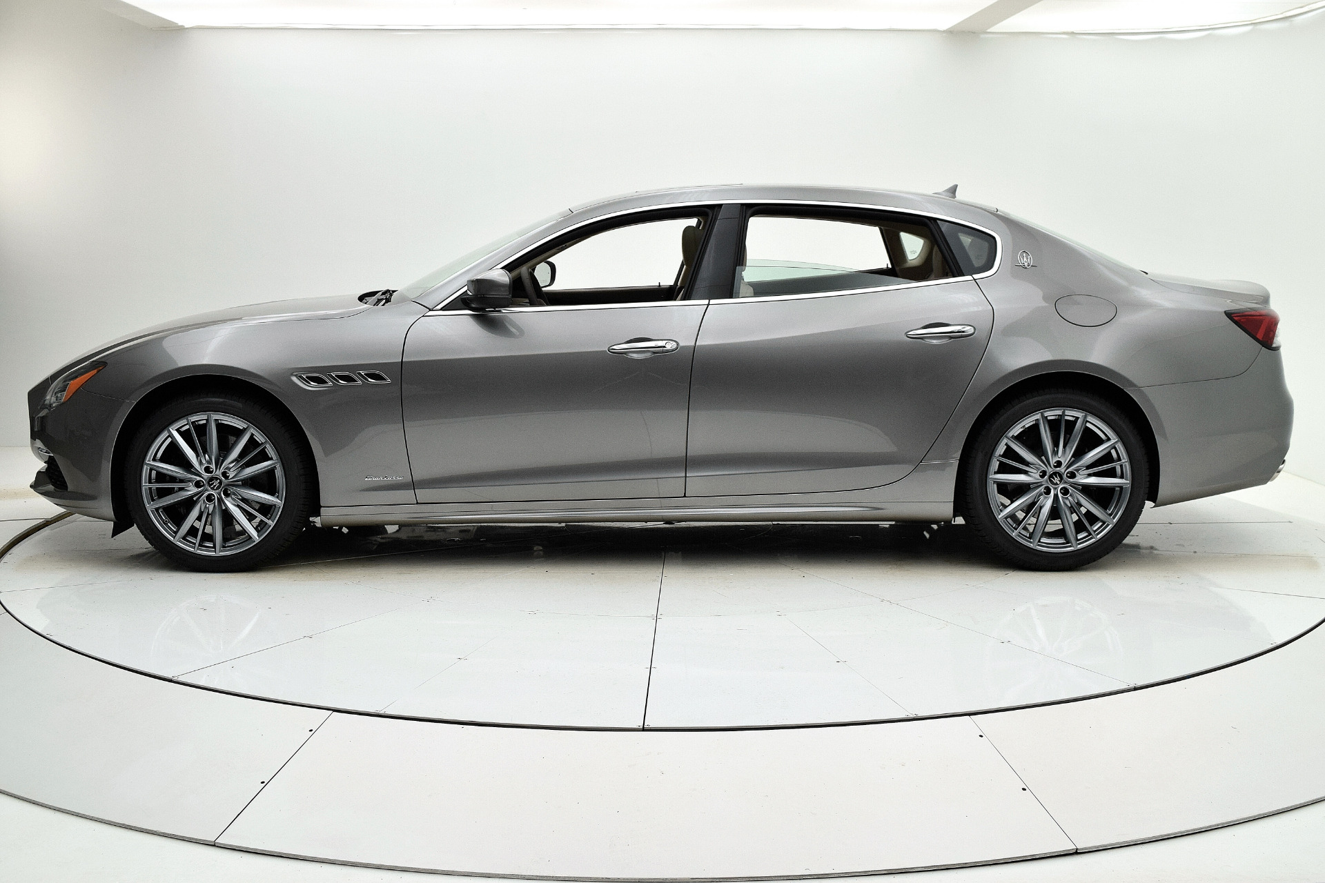 New 2021 Maserati Quattroporte SQ4 GranLusso For Sale (Sold