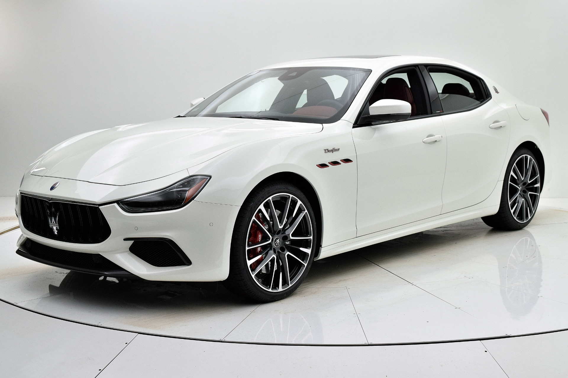 New-2021-Maserati-Ghibli-