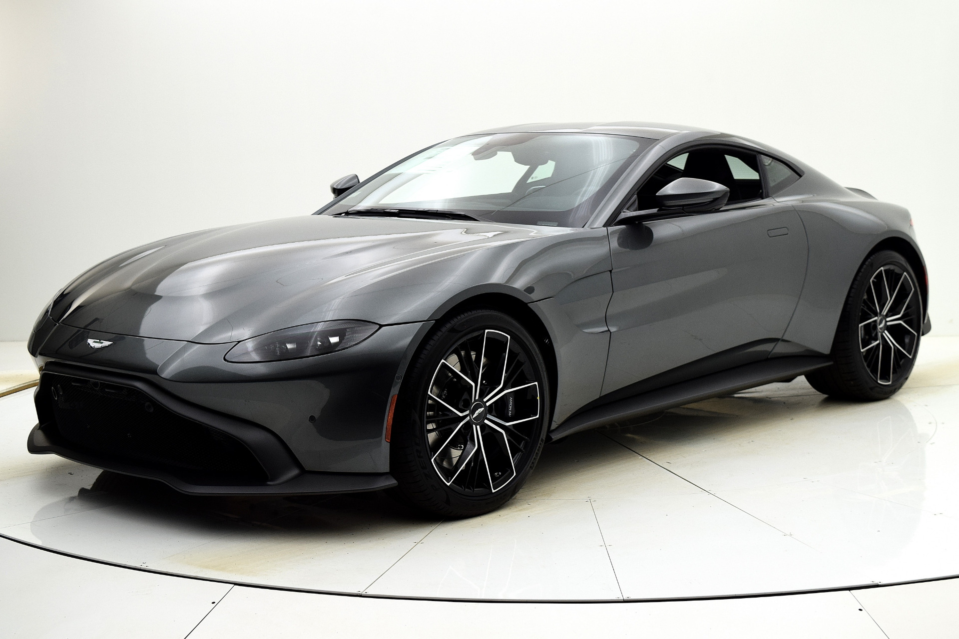 ASTON MARTIN カタログ New-2021-Aston-Martin-Vantage-