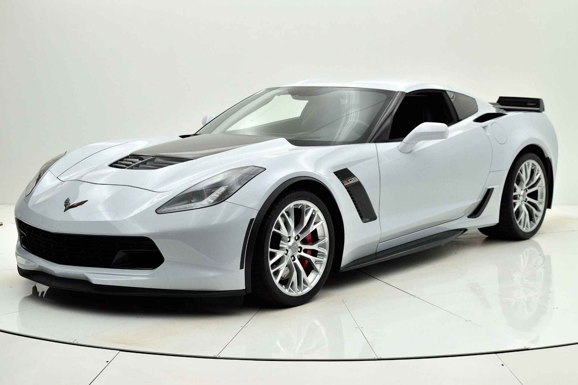 Used-2019-Chevrolet-Corvette-