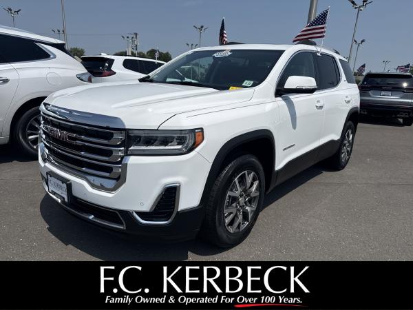 2022 GMC Acadia SLE's photo