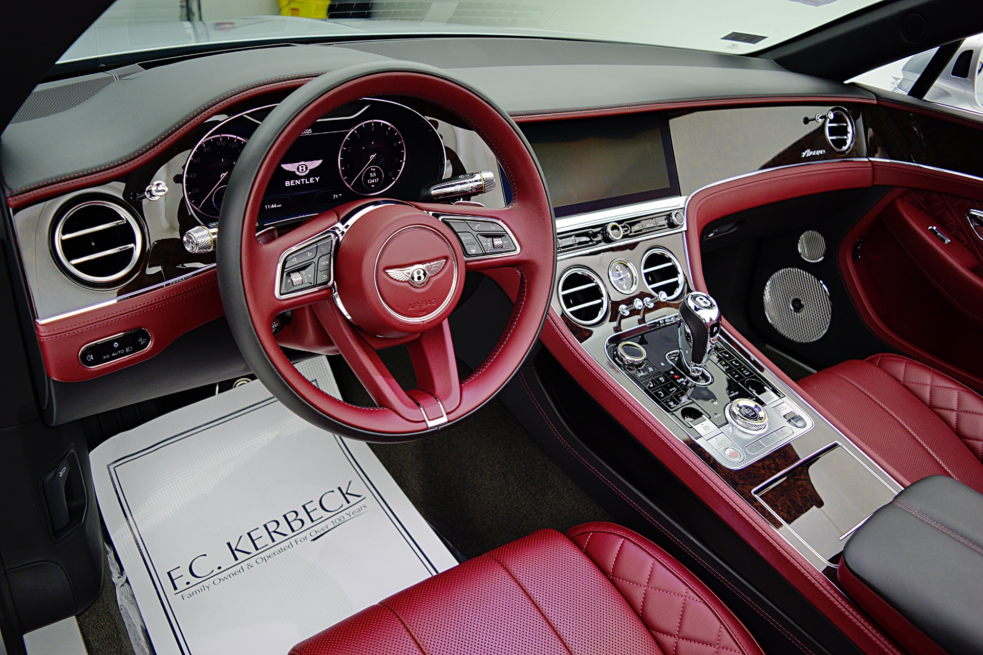 2023 Bentley Continental GTC Azure - Photo 33