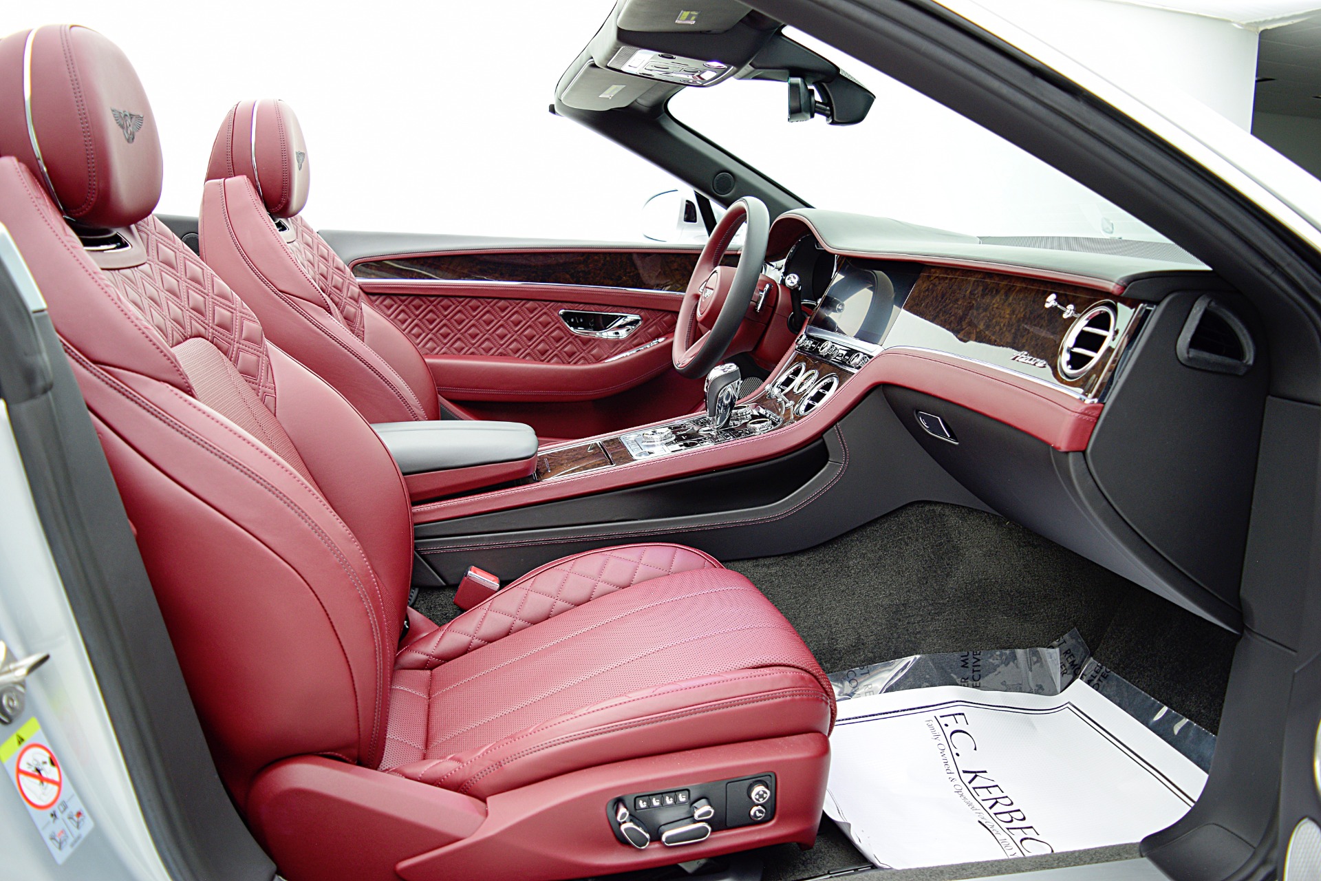 2023 Bentley Continental GTC Azure - Photo 41