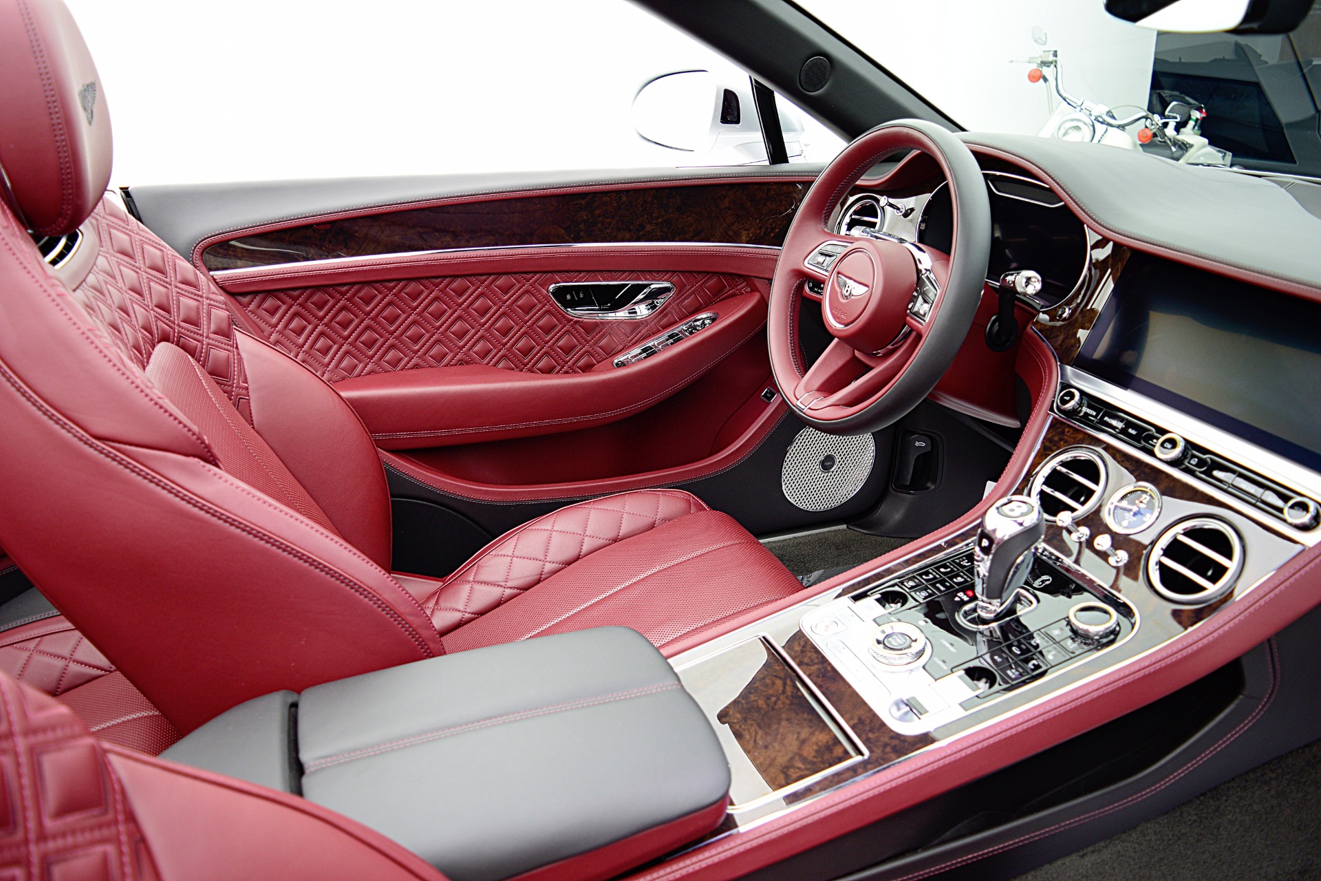 2023 Bentley Continental GTC Azure - Photo 42