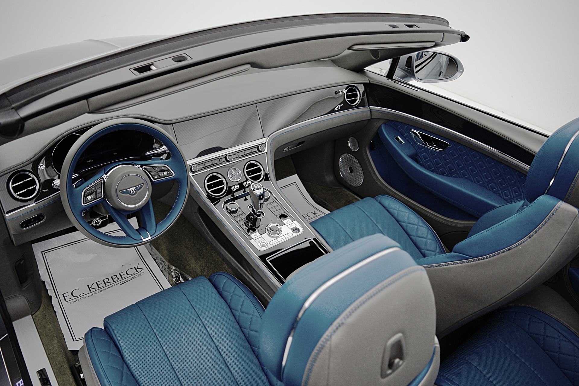2023 Bentley Continental GTC S - Photo 32