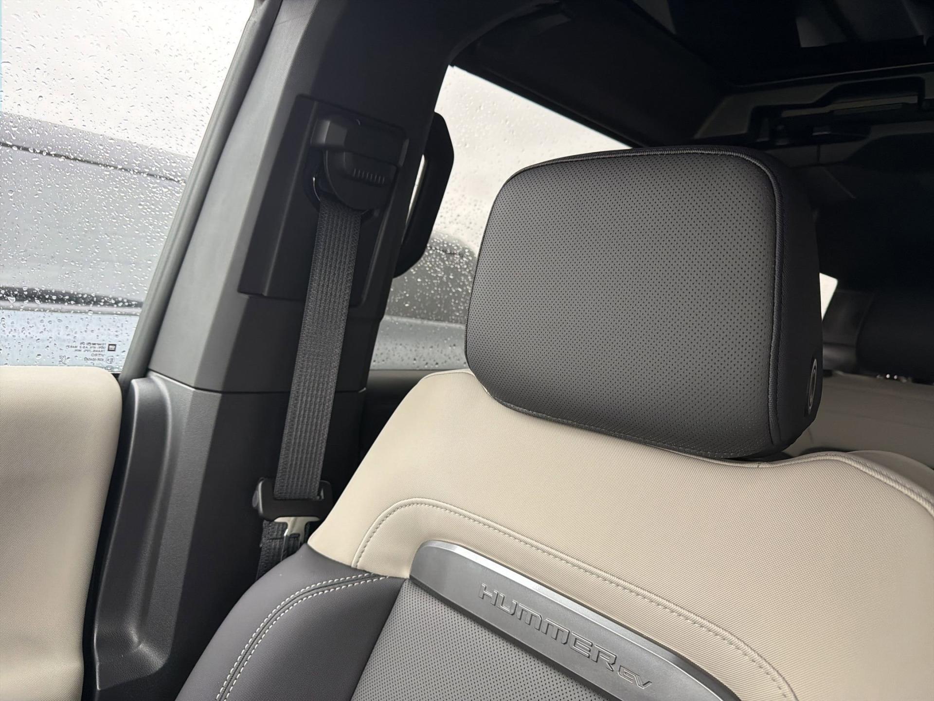 2026 GMC HUMMER EV 2X - Photo 16