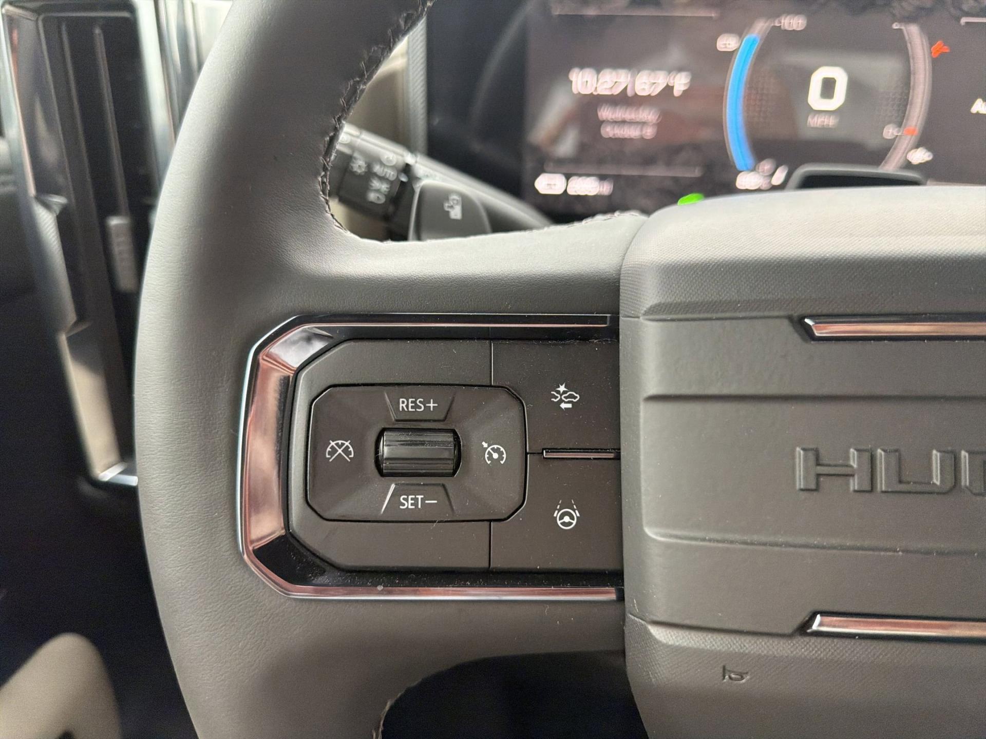 2026 GMC HUMMER EV 2X - Photo 9