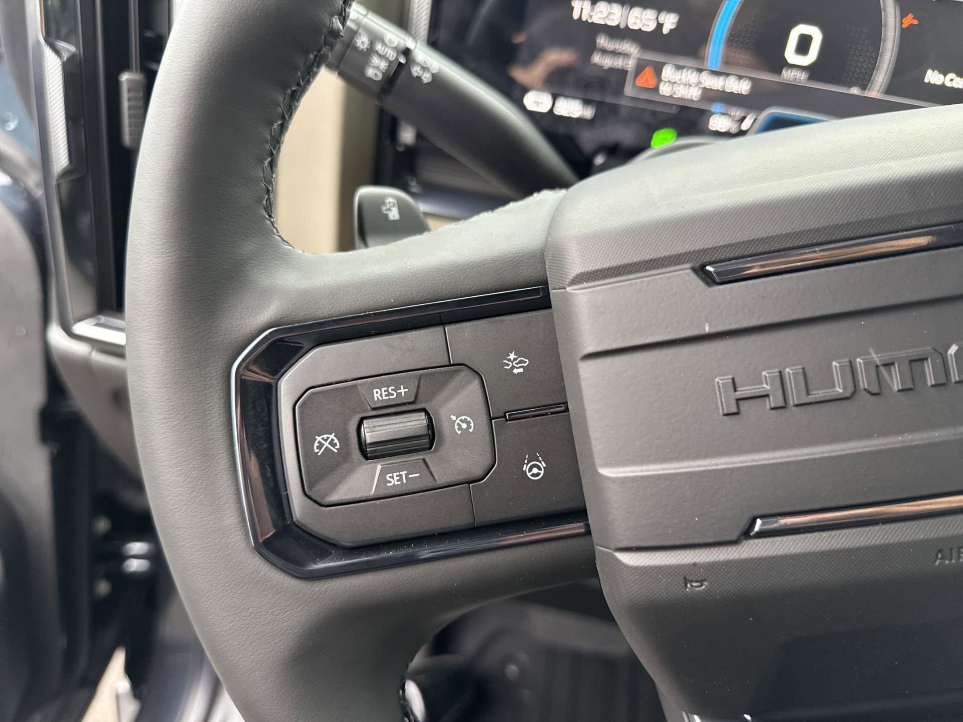 2026 GMC HUMMER EV 2X - Photo 11