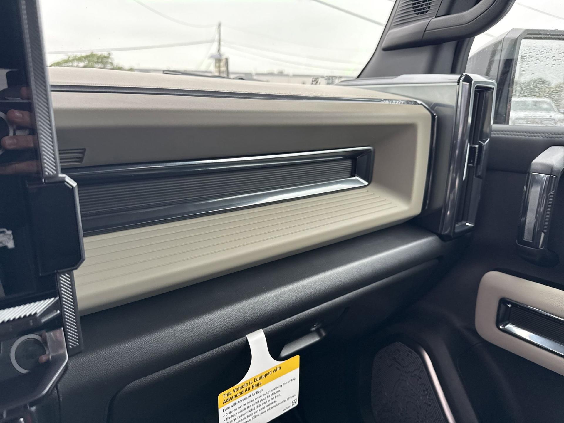 2026 GMC HUMMER EV 2X - Photo 17