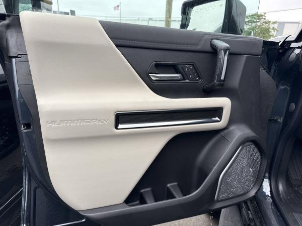 2026 GMC HUMMER EV 2X - Photo 33