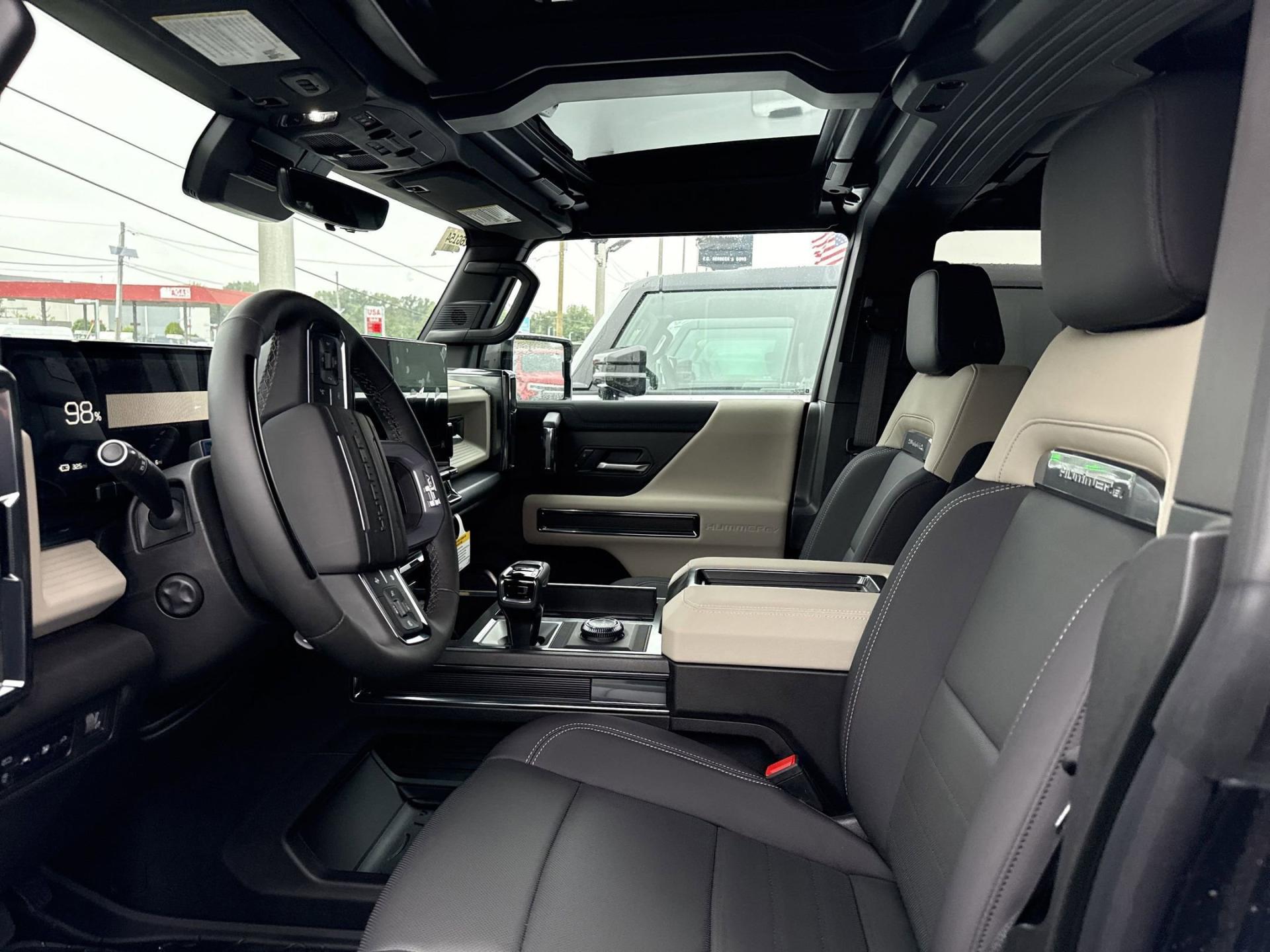 2026 GMC HUMMER EV 2X - Photo 8