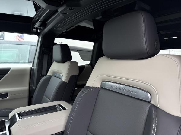 2026 GMC HUMMER EV 2X - Photo 35