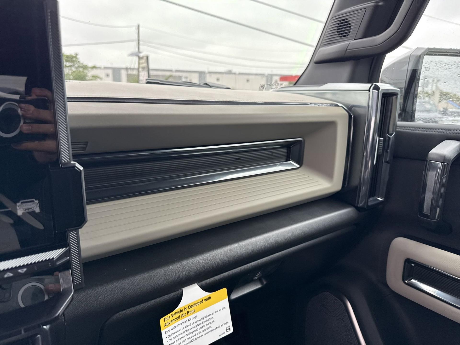 2026 GMC HUMMER EV 2X - Photo 12