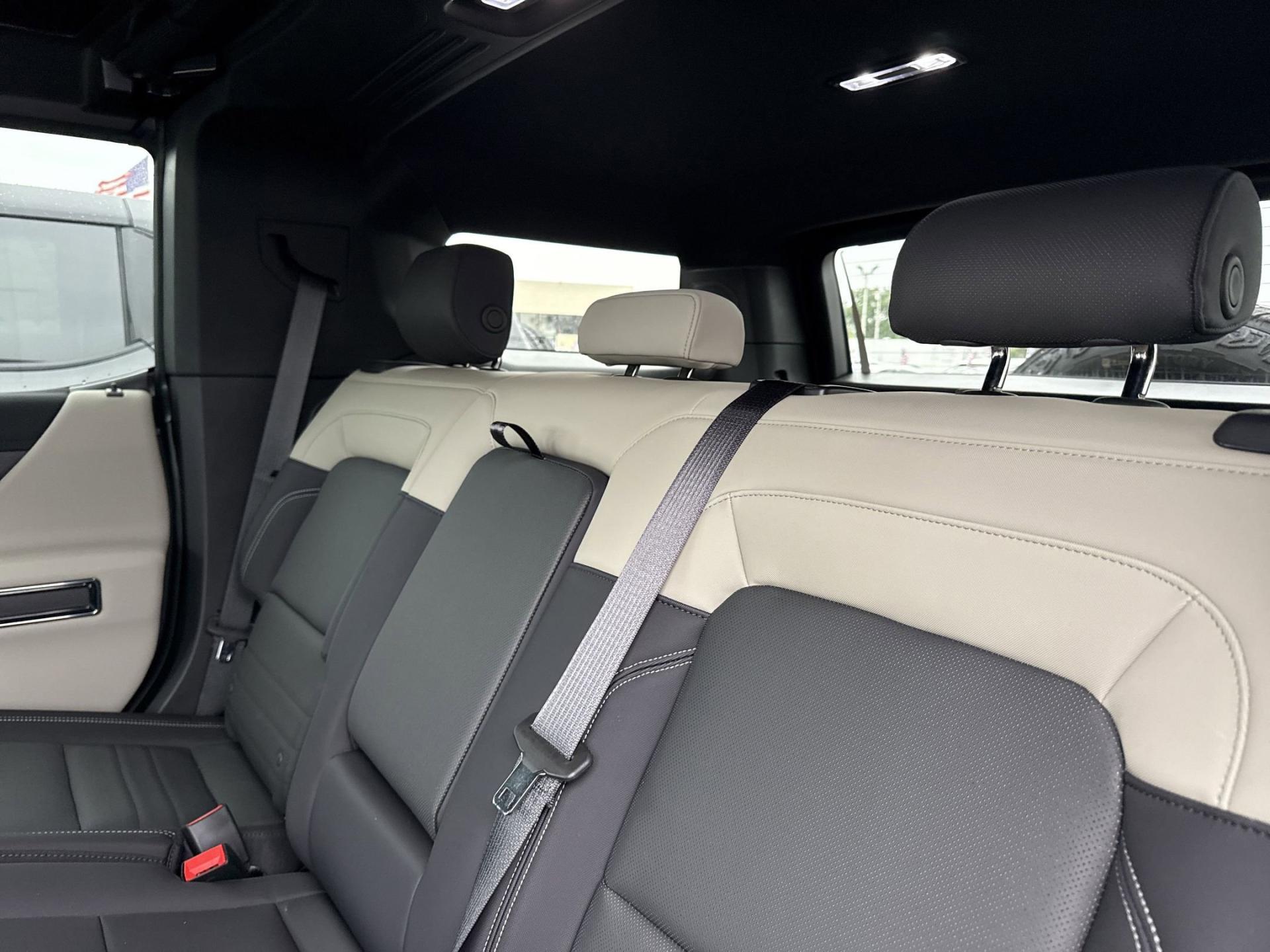 2026 GMC HUMMER EV 2X - Photo 15