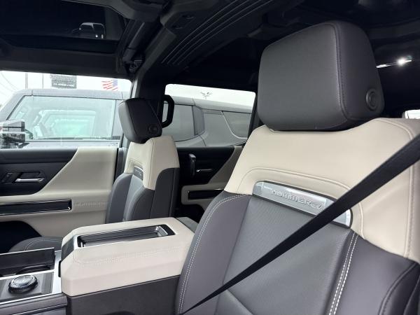 2026 GMC HUMMER EV 2X - Photo 27