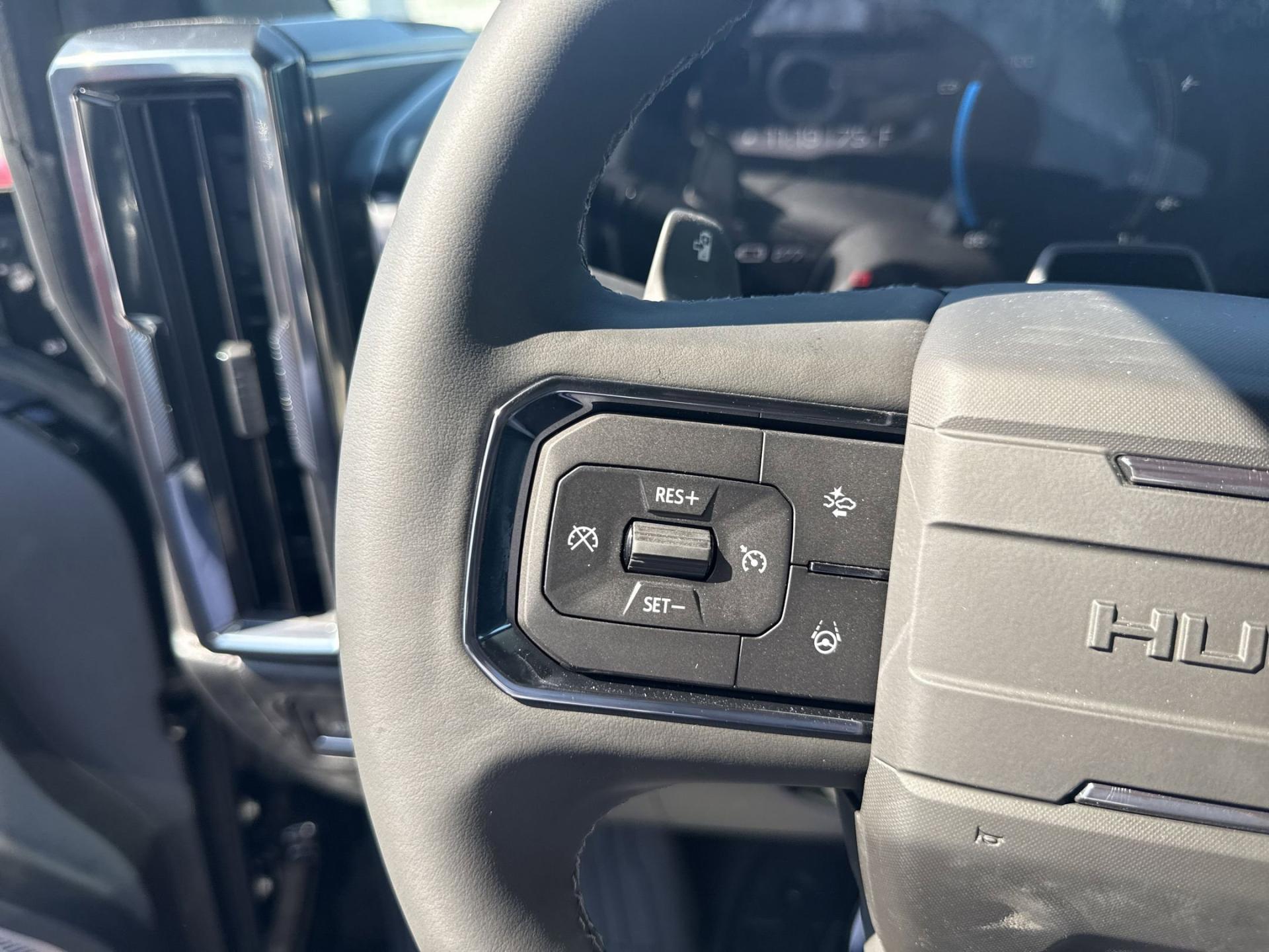 2026 GMC HUMMER EV 2X - Photo 11