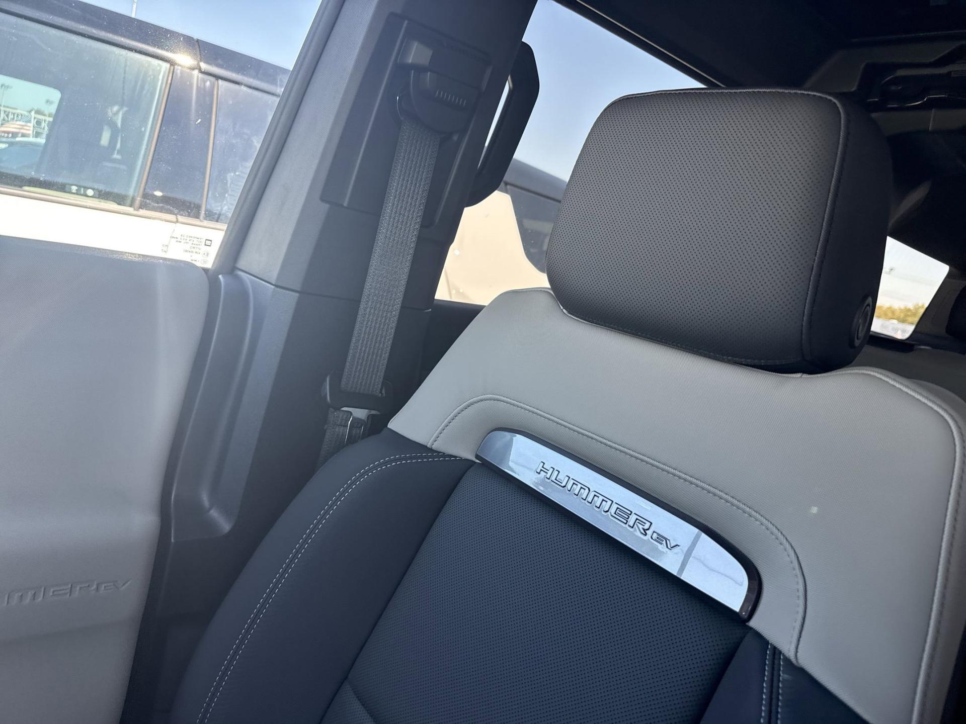 2026 GMC HUMMER EV 2X - Photo 21