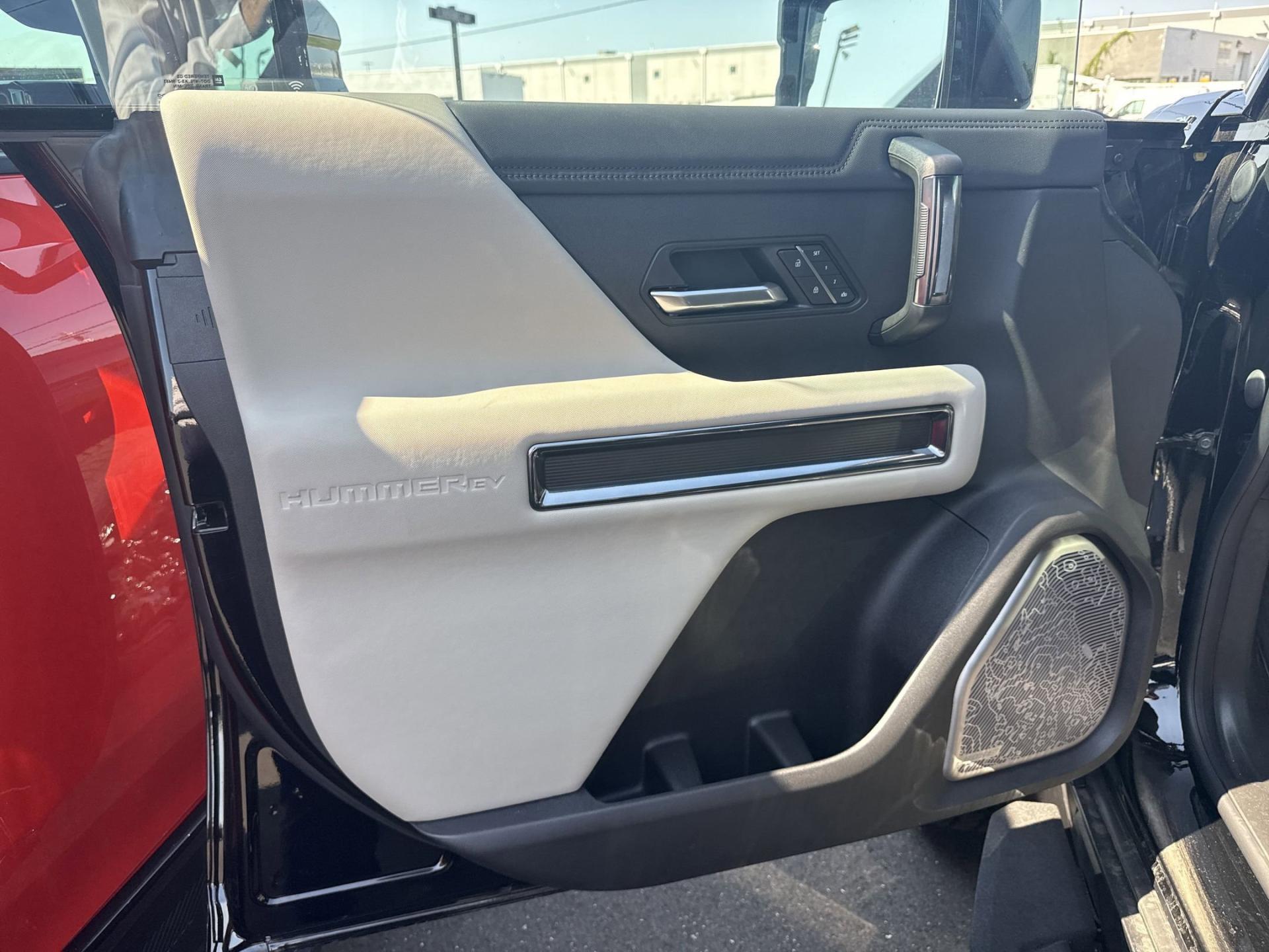 2026 GMC HUMMER EV 2X - Photo 7