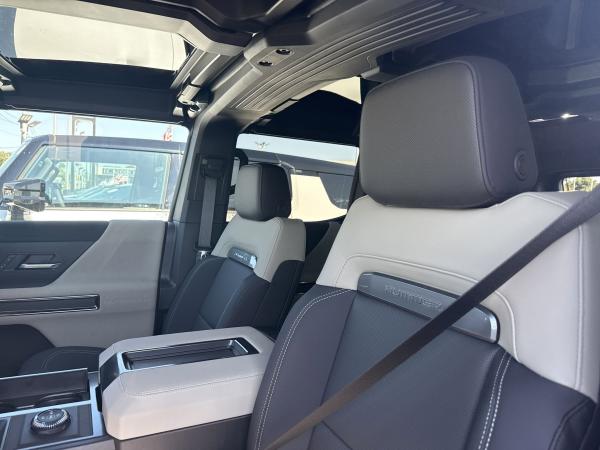 2026 GMC HUMMER EV 2X - Photo 38