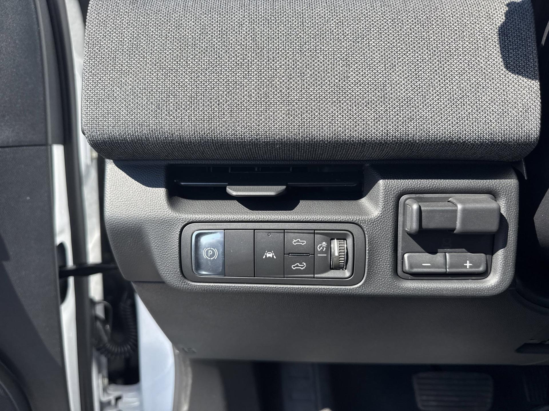 2026 GMC Sierra EV Elevation - Photo 13