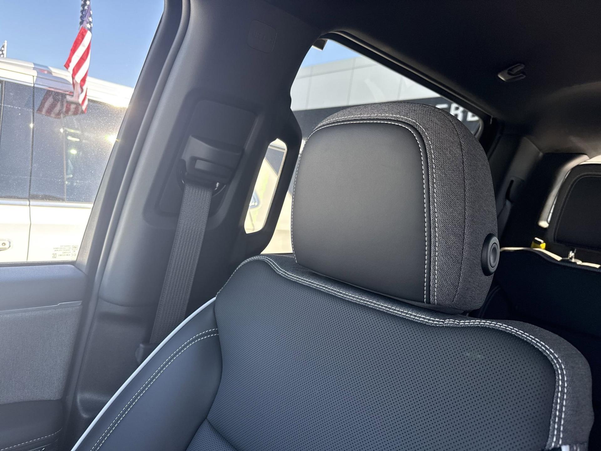 2026 GMC Sierra EV Elevation - Photo 23