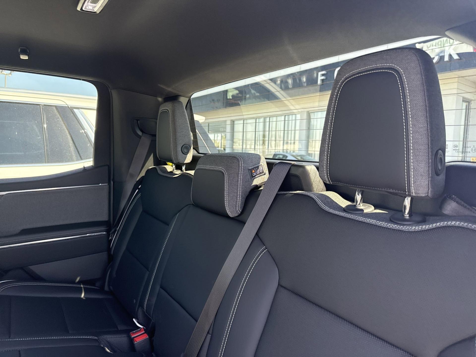 2026 GMC Sierra EV Elevation - Photo 25