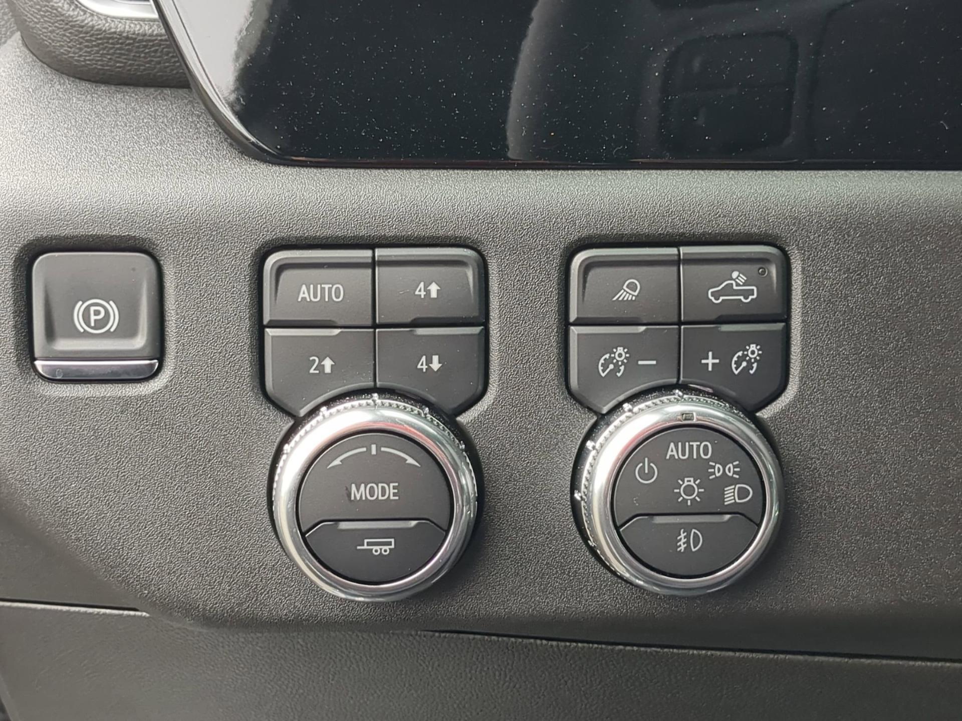 2025 GMC Sierra 2500HD SLT - Photo 16