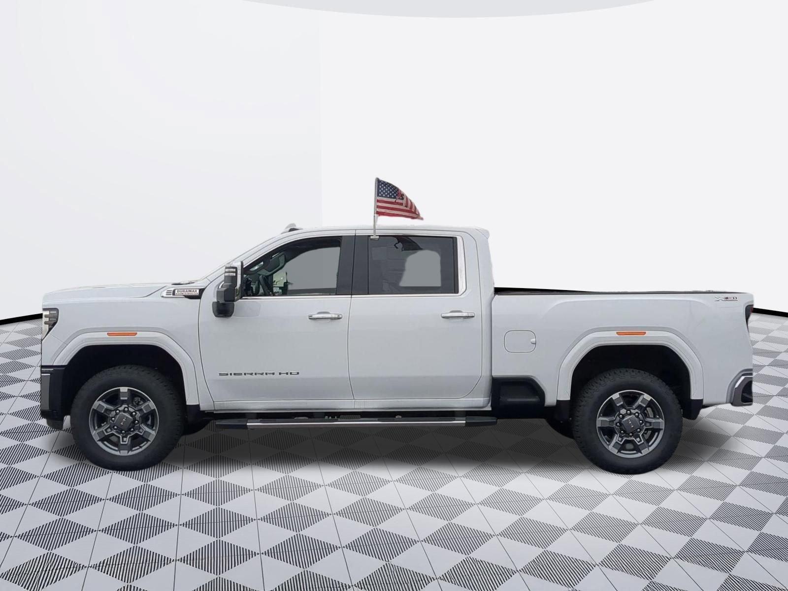 2025 GMC Sierra 2500HD SLT - Photo 4
