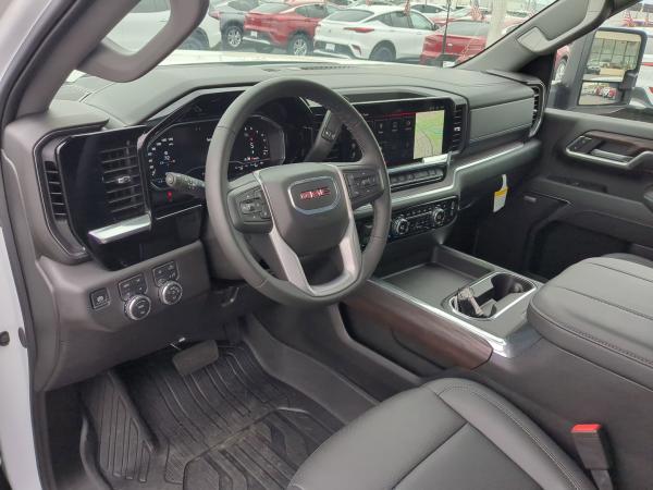 2025 GMC Sierra 2500HD SLT - Photo 40