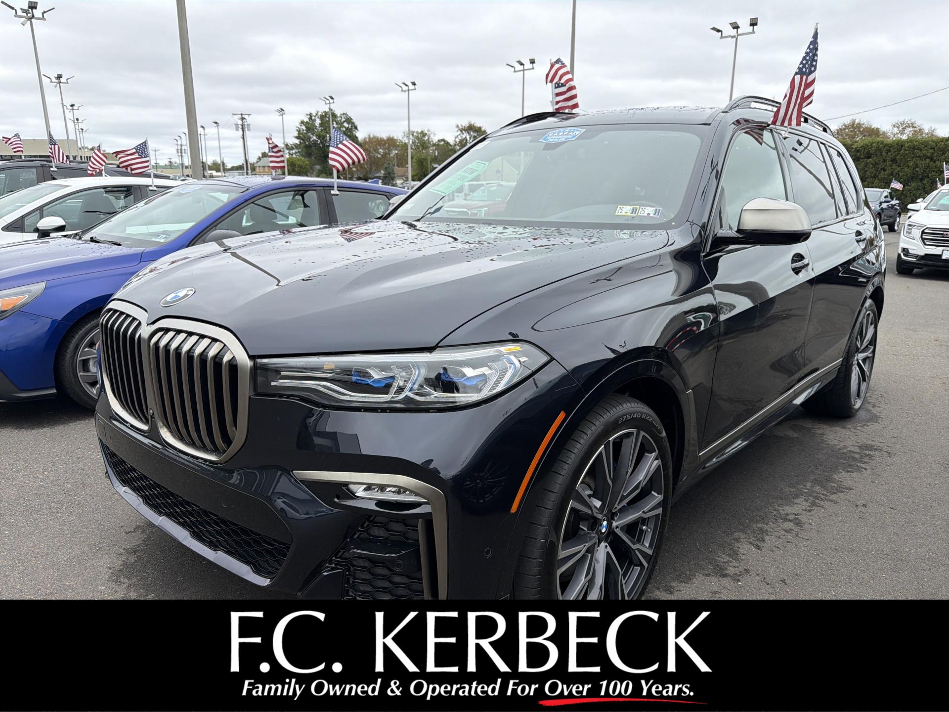 2022 BMW X7 M50i's photo
