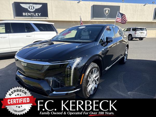 2025 Cadillac OPTIQ Luxury 1's photo