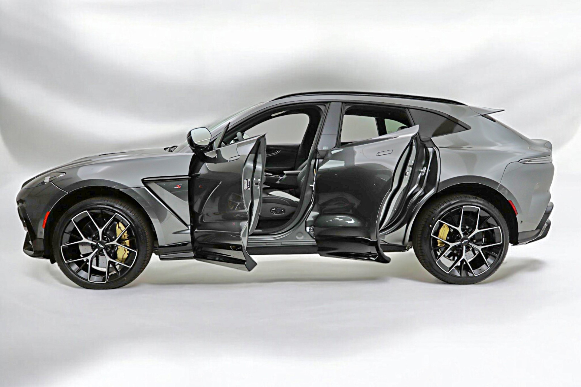 New 2026 Aston Martin DBX S For Sale (Sold) | FC Kerbeck Stock #26A108