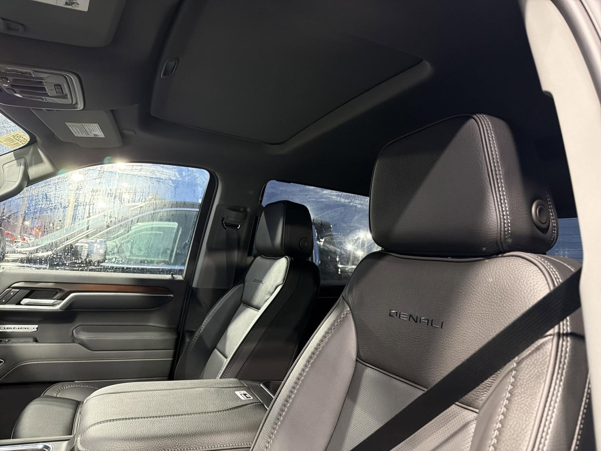 2026 GMC Sierra 1500 Denali - Photo 10