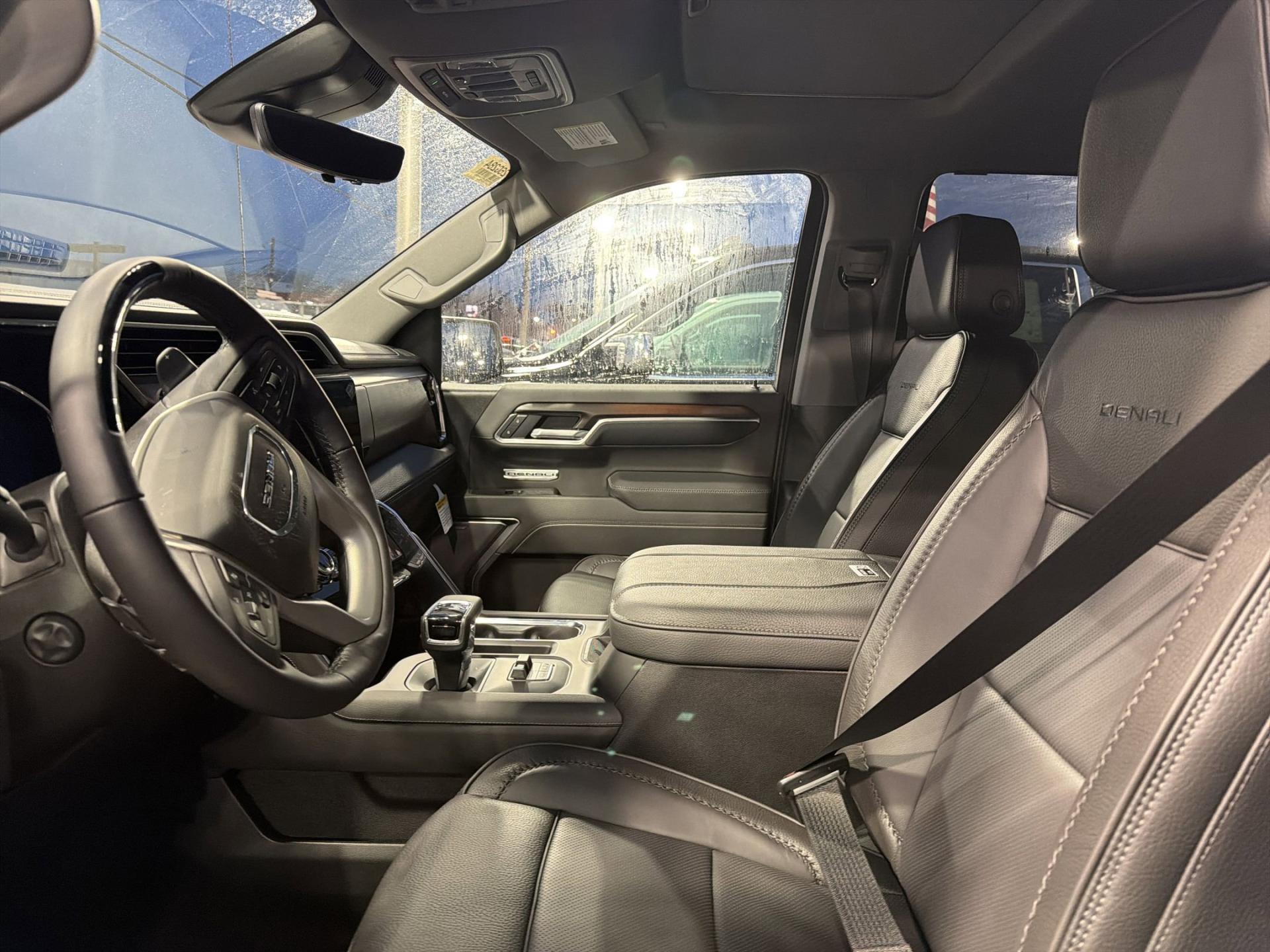 2026 GMC Sierra 1500 Denali - Photo 9