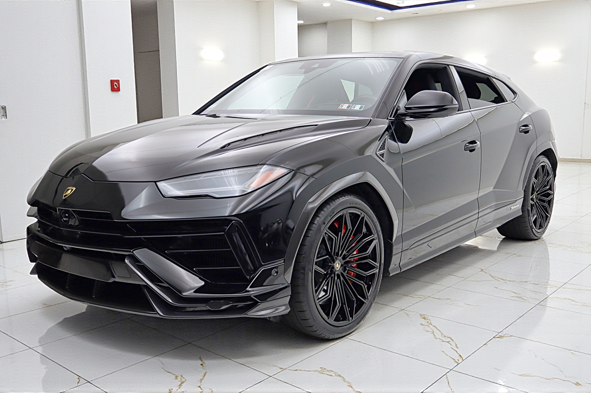 2024 Lamborghini Urus 4.0 V8 Performante's photo
