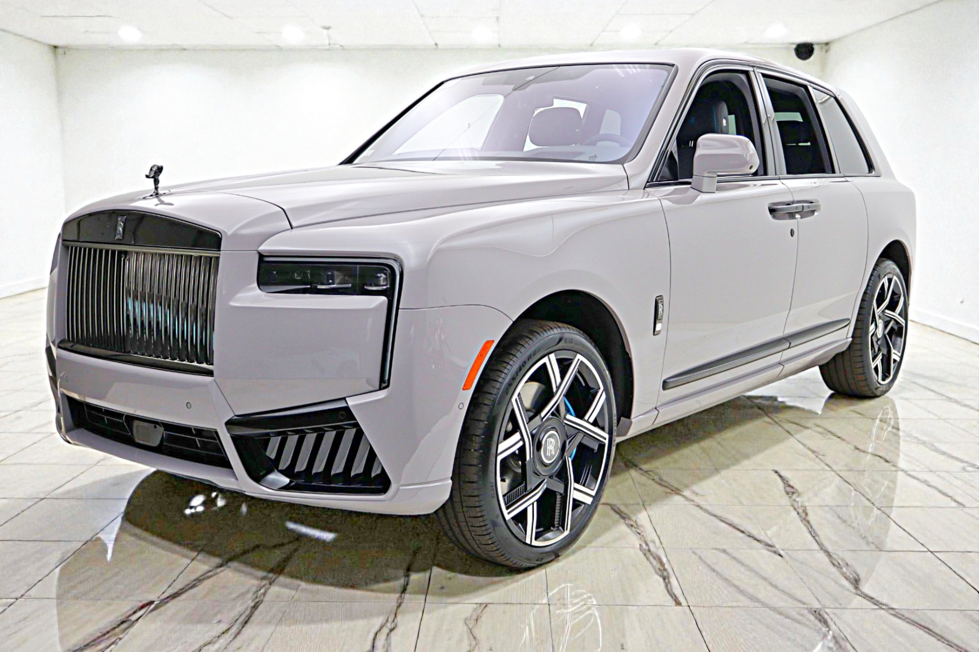 Rolls-Royce キーレスエントリー New 2026 Rolls-Royce Black Badge Cullinan For Sale (Sold) | FC