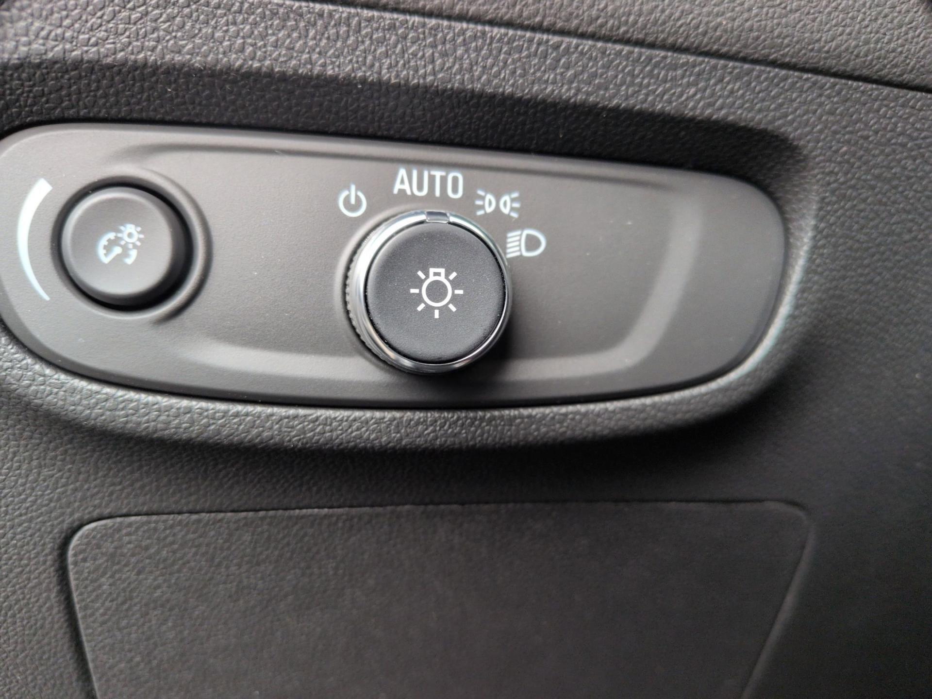 2026 Buick Encore GX Sport Touring - Photo 17