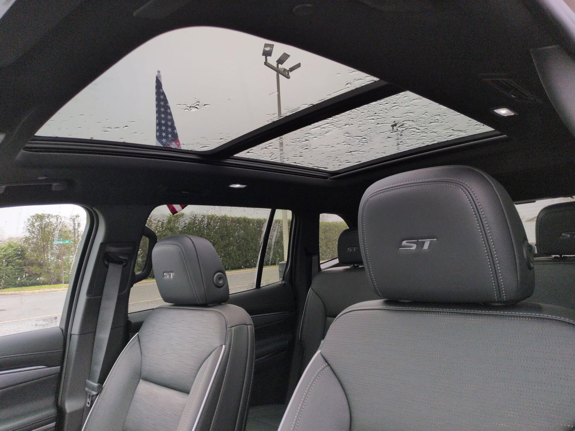 2026 Buick Enclave Sport Touring - Photo 18