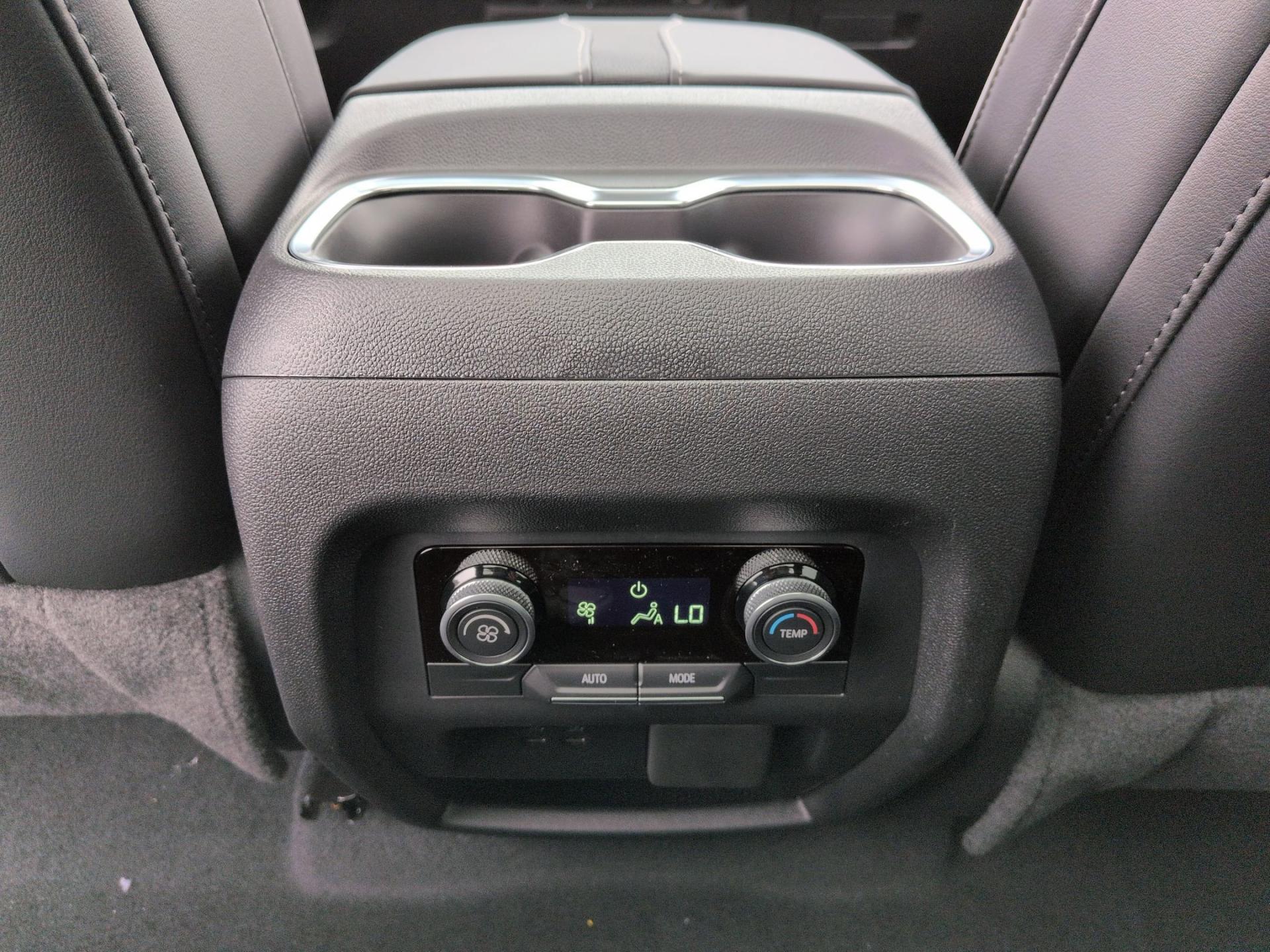 2026 Buick Enclave Sport Touring - Photo 21