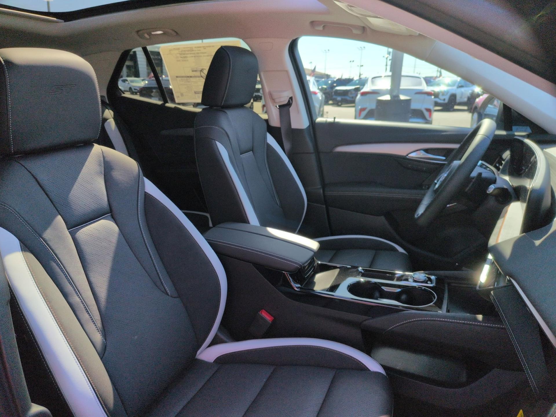 2026 Buick Envision Sport Touring - Photo 28