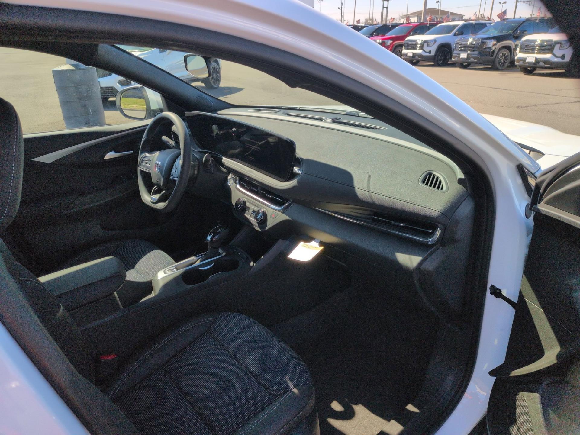 2026 Buick Envista Preferred - Photo 29