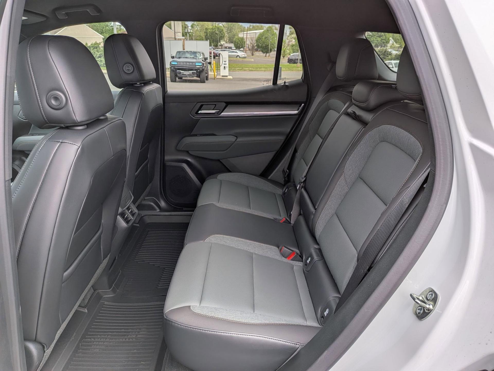 2026 GMC Terrain AT4 - Photo 24