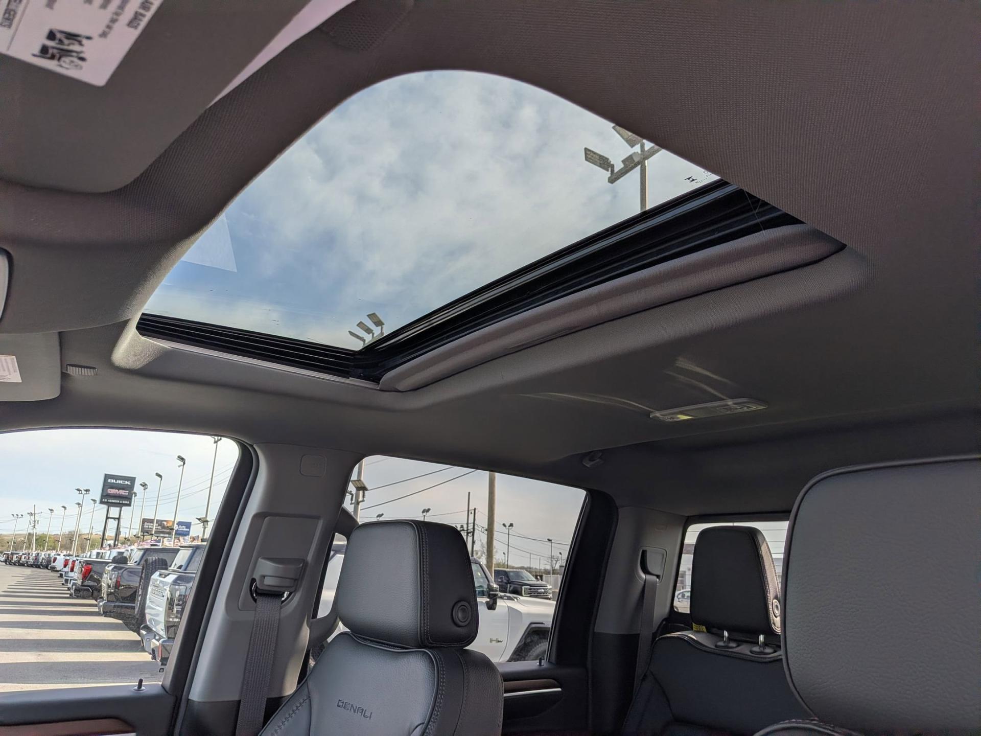 2026 GMC Sierra 2500HD Denali - Photo 16