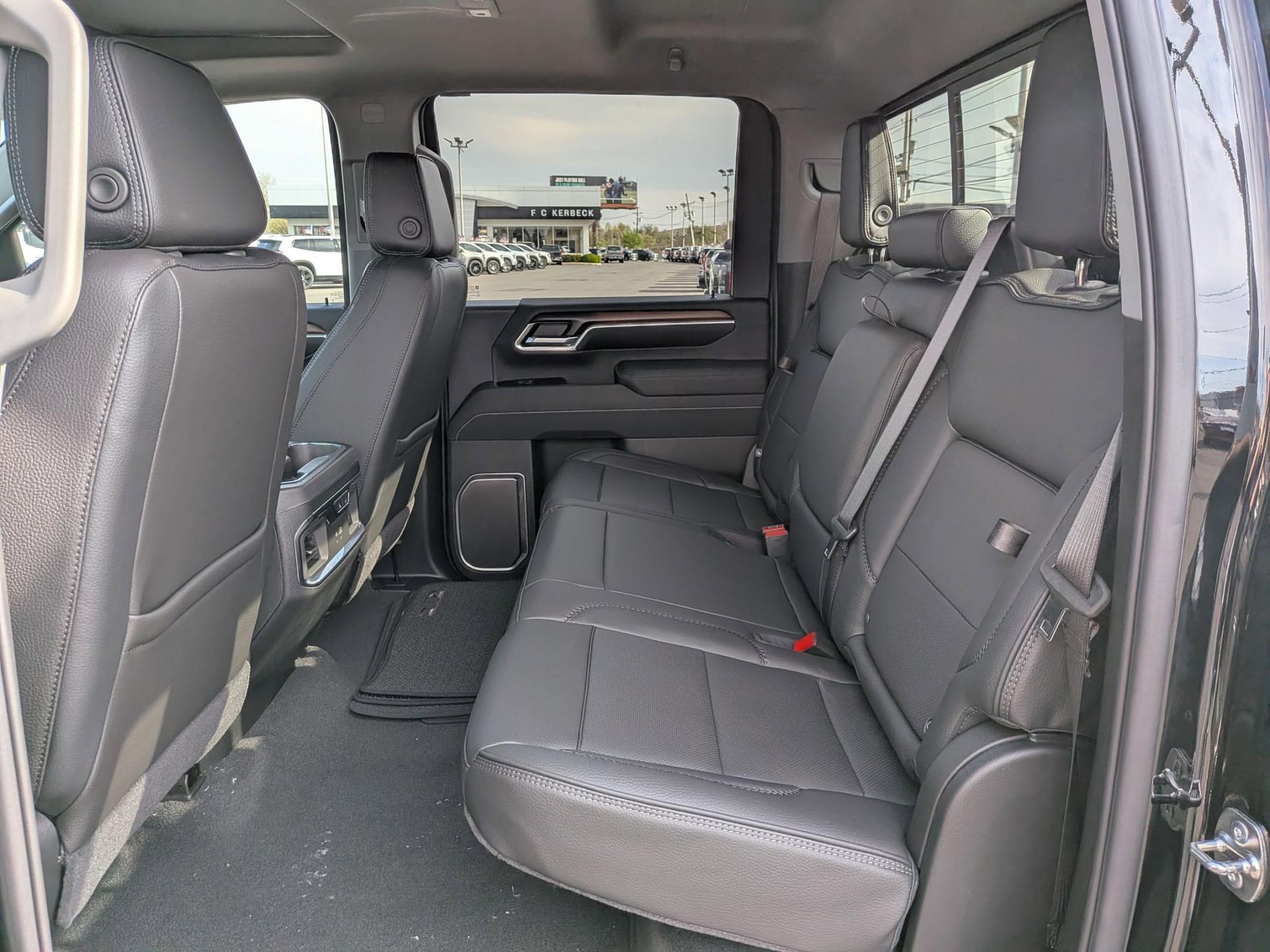 2026 GMC Sierra 2500HD Denali - Photo 22