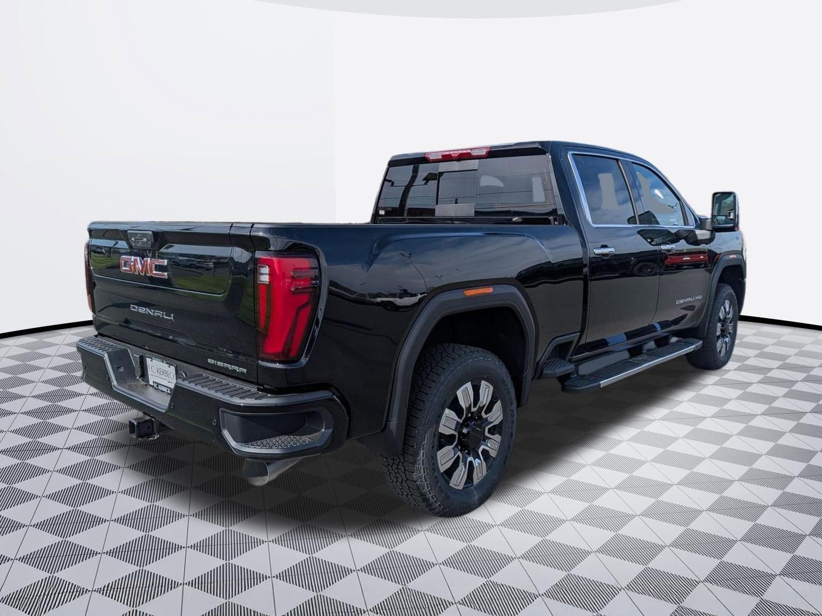 2026 GMC Sierra 2500HD Denali - Photo 3