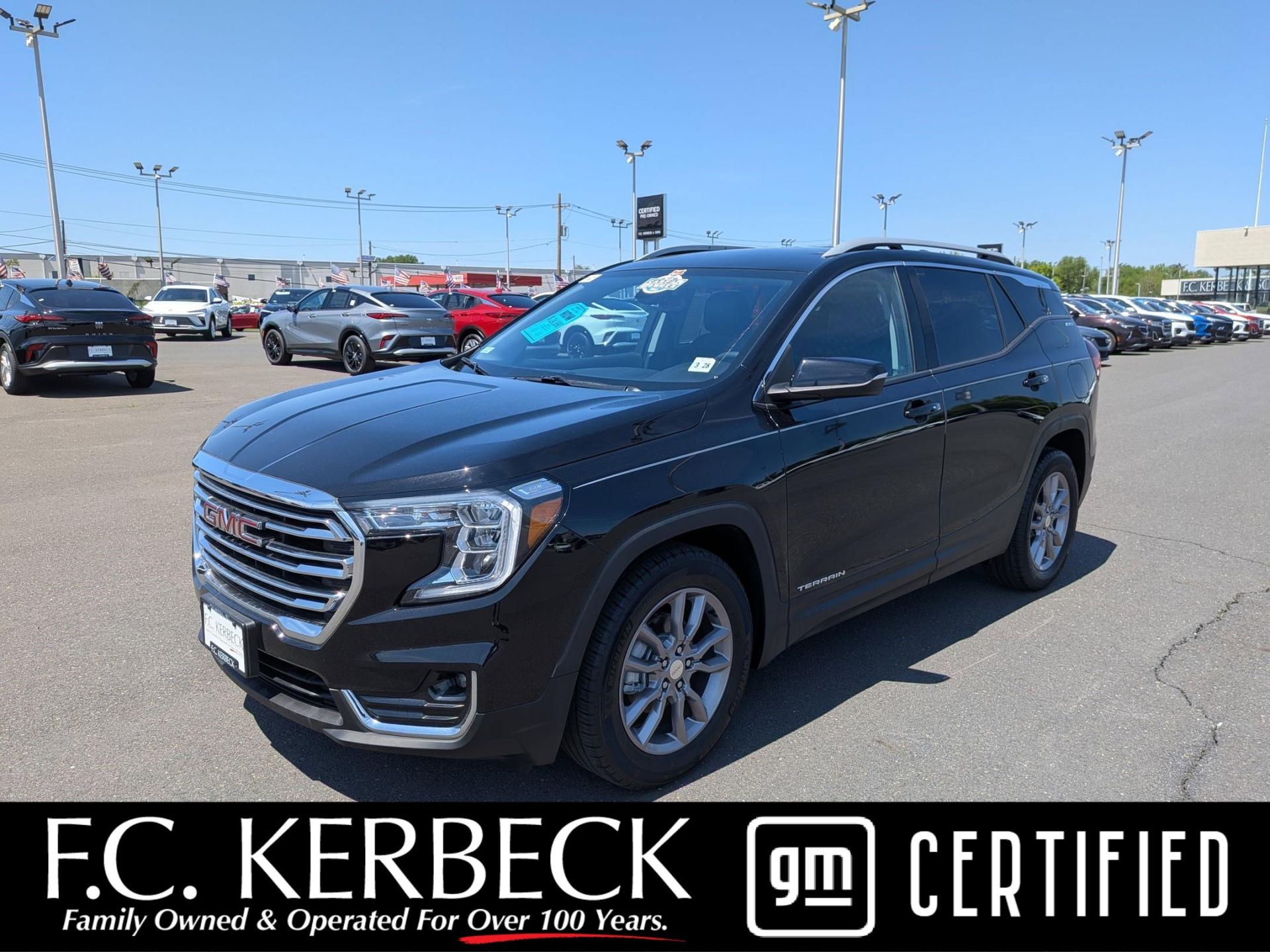 2023 GMC Terrain SLT FWD's photo