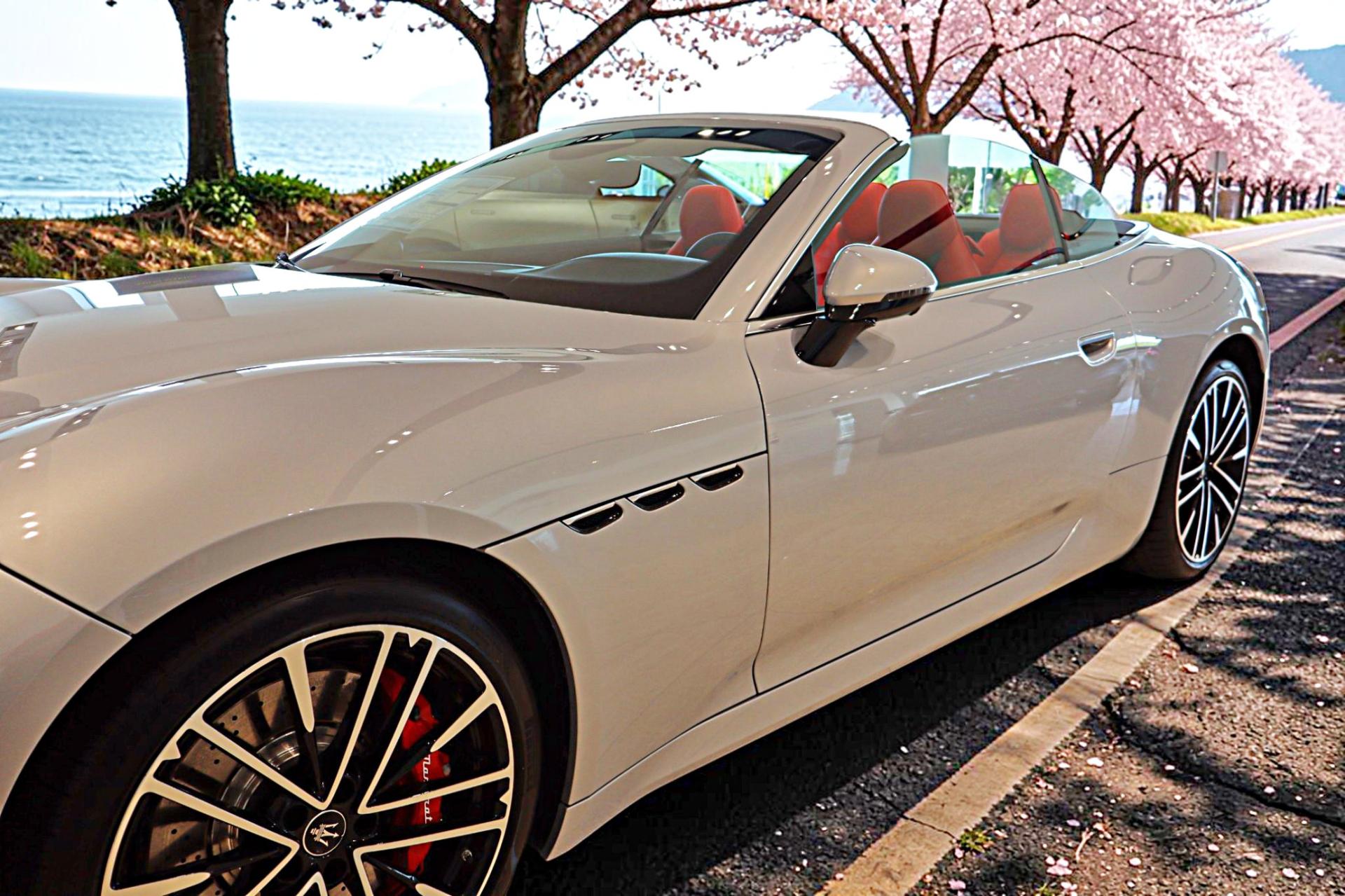 2026 Maserati GranCabrio Base - Photo 5
