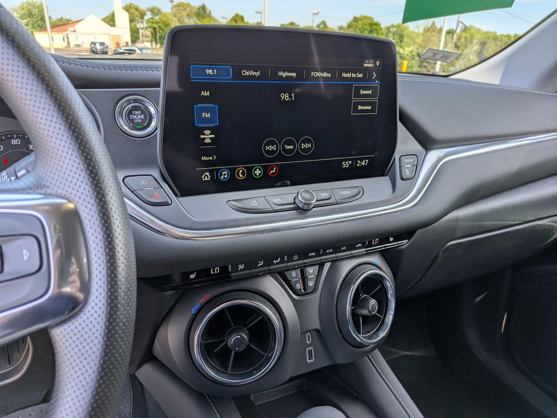 2024 Chevrolet Blazer 2LT - Photo 12