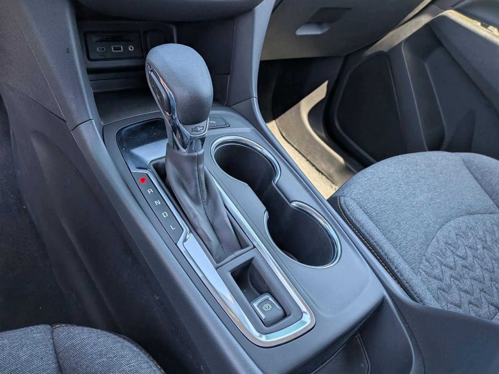 2024 Chevrolet Equinox LT - Photo 12