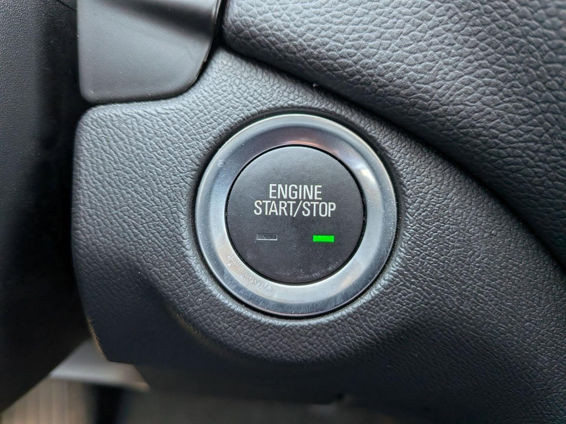 2024 Chevrolet Equinox LT - Photo 16